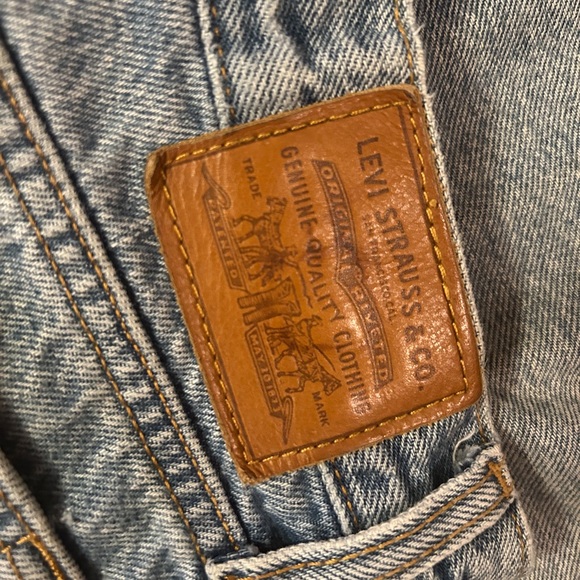 * SOLD* Levi’s wedgie denim - Picture 4 of 5